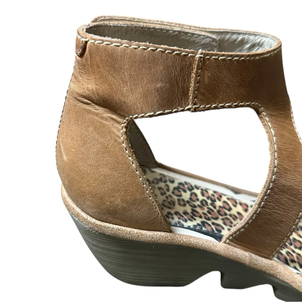 Fly London closed toe